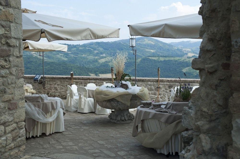 Hotel Castello Di Vigoleno Exterior foto