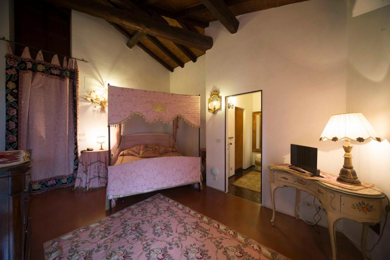 Hotel Castello Di Vigoleno Exterior foto